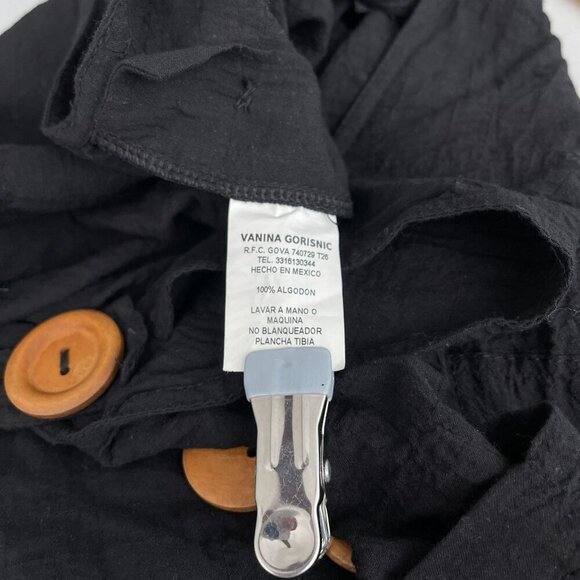 V-Neck Front Pockets Sleeveless Romper Wooden Buttons Crinkled Texture Black M - Picture 6 of 10